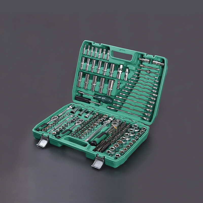 Perlengkapan Perkakas Tangan