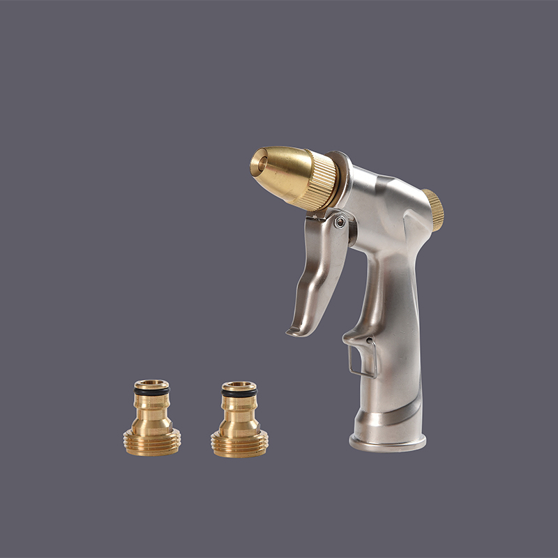 Seberapa ketat hubungan antara nozzle selang taman dan selang?